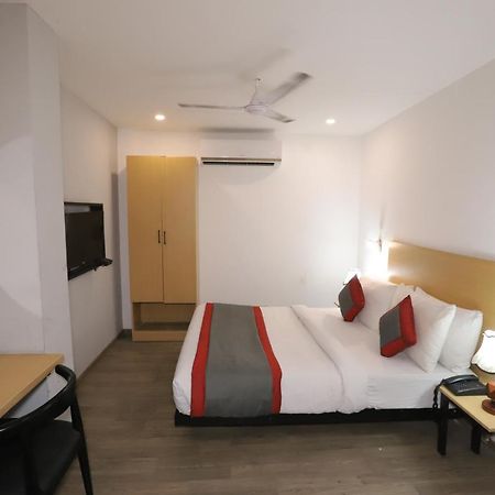 Hotel Ip Residency Anand Vihar New Delhi Exterior photo